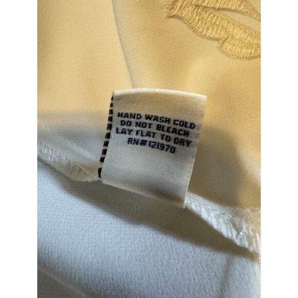 Jealous Tomato Shorts M Medium Ivory W Crochet Lace Trim NEW - Picture 8 of 9